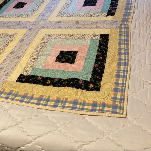 Handmade GEOMETRIC SQUARES Abstract Throw Blanket Quilt 46 x 46 inches - Picture 4 of 11